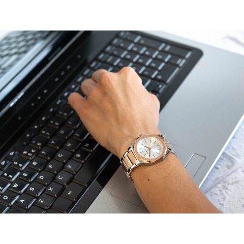 Жіночий годинник ARMANI EXCHANGE AX4607 Andrea