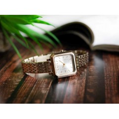 Жіночий годинник ARMANI EXCHANGE AX5725 Leila