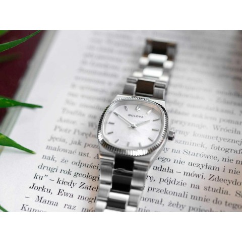 Жіночий годинник BULOVA 96L353 Super Seville