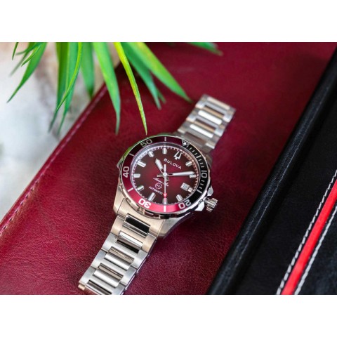 Чоловічий годинник BULOVA 98B472 Marine Star Series B