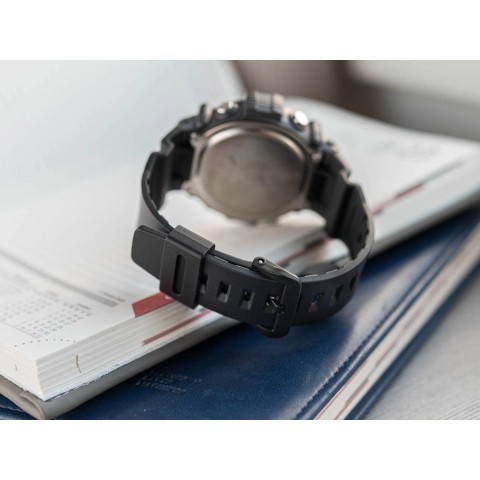 Чоловічий годинник CASIO AE-1500WHC-1AVEF