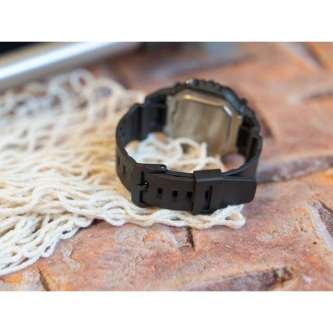 Чоловічий годинник CASIO AE-1600H-1AVEF