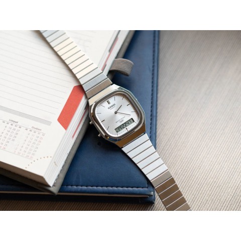 Унісекс годинник CASIO AQ-240E-7AEF Vintage Collection