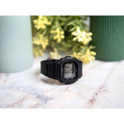 Жіночий годинник CASIO BABY-G BGD-5650-1ER
