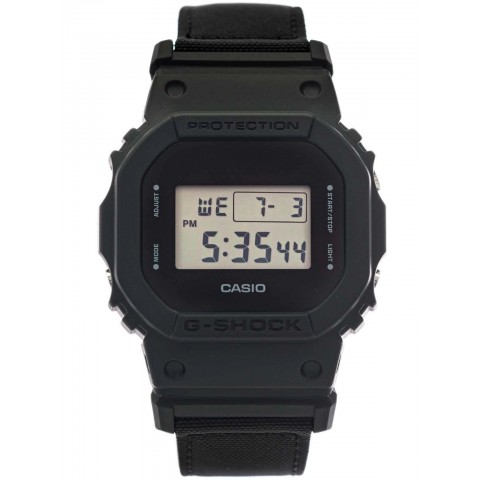Чоловічий годинник CASIO G-SHOCK DW-5600BCE-1ER