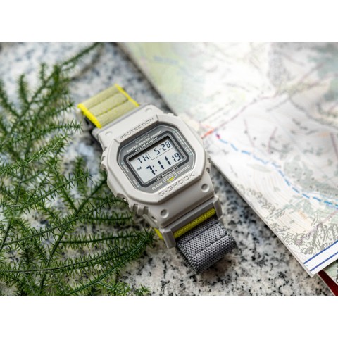 Чоловічий годинник CASIO G-SHOCK DW-5600MNC-7A8ER