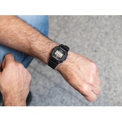 Чоловічий годинник CASIO G-SHOCK DW-5600UE-1ER