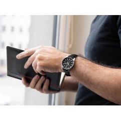 Чоловічий годинник CASIO Edifice EFV-150L-1AVUEF