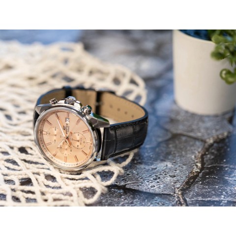 Чоловічий годинник CASIO Edifice EFV-610EL-5AUEF