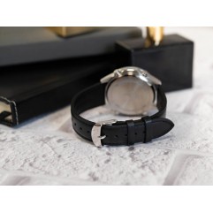 Чоловічий годинник CASIO Edifice EFV-C120L-8AEF