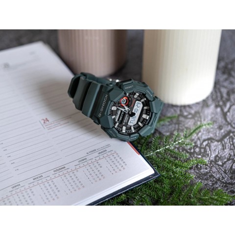 Чоловічий годинник CASIO G-SHOCK GA-010-2AER