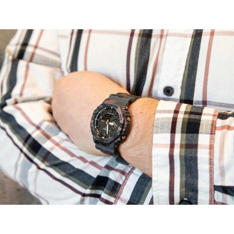 Чоловічий годинник CASIO G-SHOCK GA-2100CM-8AER Camouflage CasiOak