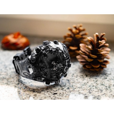 Чоловічий годинник CASIO G-SHOCK GA-V01SKE-8AER