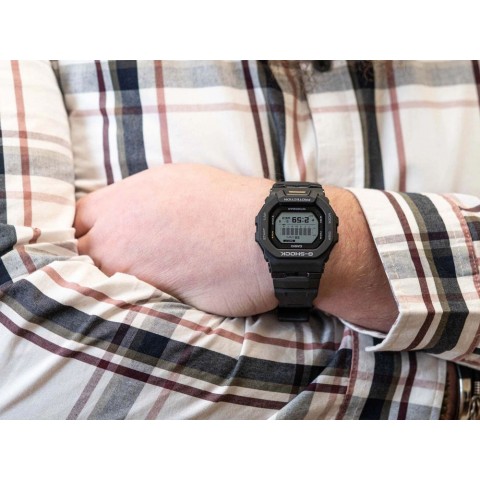 Чоловічий годинник CASIO G-SHOCK G-SQUAD GBD-200-1A1ER