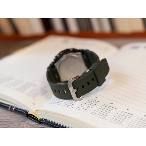 Чоловічий годинник CASIO G-SHOCK GM-2100B-3AER