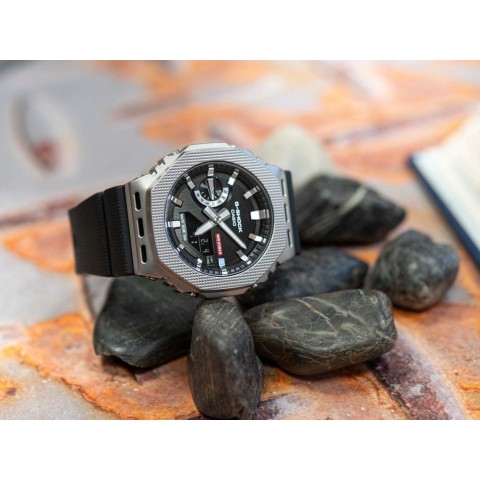 Чоловічий годинник CASIO G-SHOCK GM-2100M-1AER