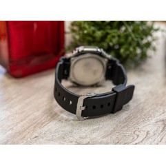Чоловічий годинник CASIO G-SHOCK GM-2100M-1AER