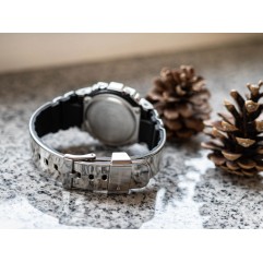 Чоловічий годинник CASIO G-SHOCK GM-2100YRA-8AER Metallic