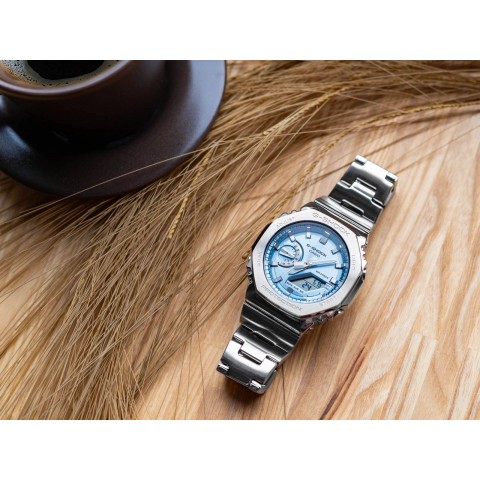 Чоловічий годинник CASIO G-SHOCK GM-2110D-2AER