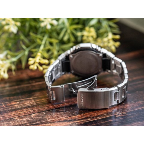 Чоловічий годинник CASIO G-SHOCK GM-2110D-3AER