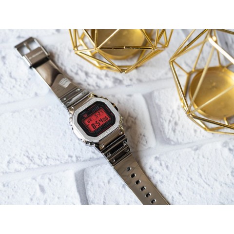 Чоловічий годинник CASIO G-SHOCK GM-5600YRA-8ER