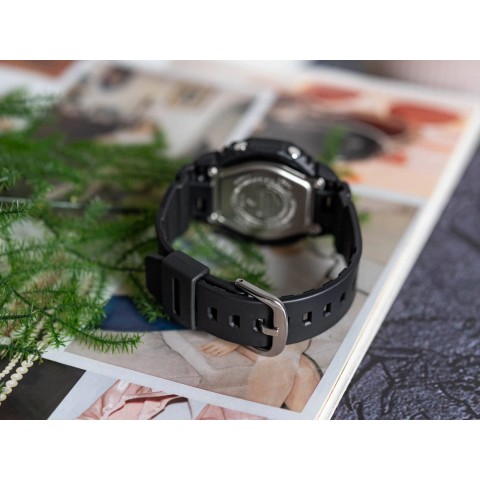 Жіночий годинник CASIO G-SHOCK GMA-P2100BB-1AER