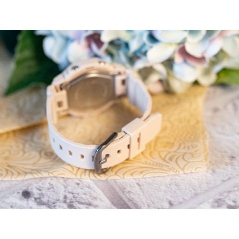 Чоловічий годинник CASIO G-SHOCK GMA-P2100M-4AER