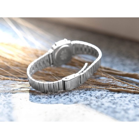 Жіночий годинник CASIO LA670WEA-8AEF