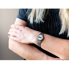Жіночий годинник CASIO LA700WE-7AEF