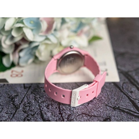 Жіночий годинник CASIO LQ-24B-4BEF