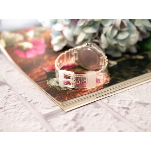 Жіночий годинник CASIO LRW-200HS-7EVEF