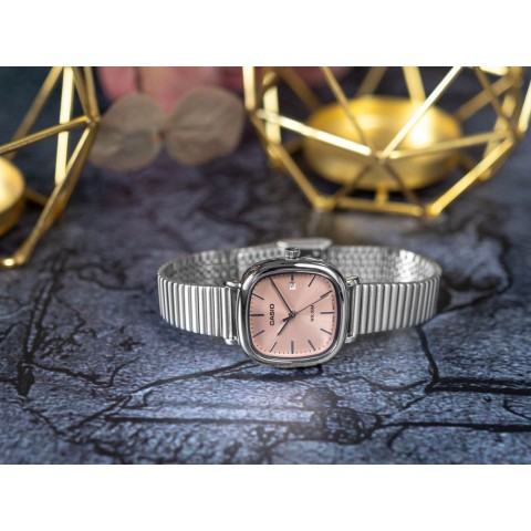 Жіночий годинник CASIO CASIO LTP-B166D-4AVEF
