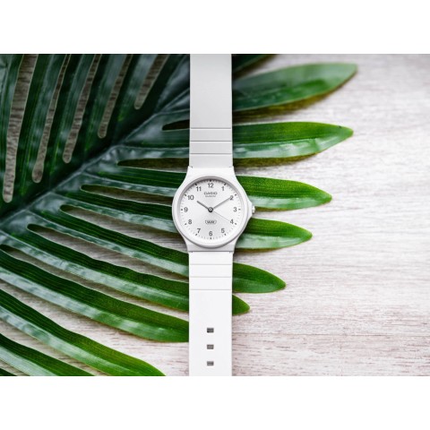 Жіночий годинник CASIO MQ-24B-7BEF