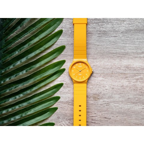 Жіночий годинник CASIO MQ-24B-9BEF