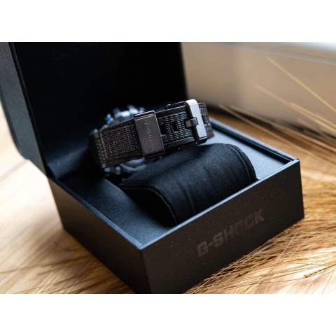 Чоловічий годинник CASIO G-SHOCK MTG-B3000DN-1AER Exclusive Diffuse Nebula