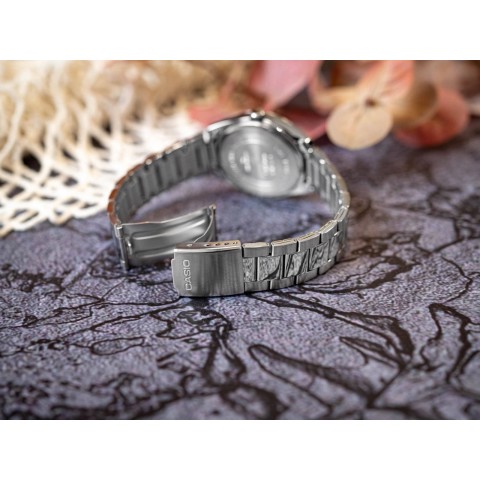 Чоловічий годинник CASIO MTP-1302PD-4AVEF