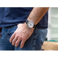 Чоловічий годинник Citizen AW1231-07A Eco-Drive Elegance