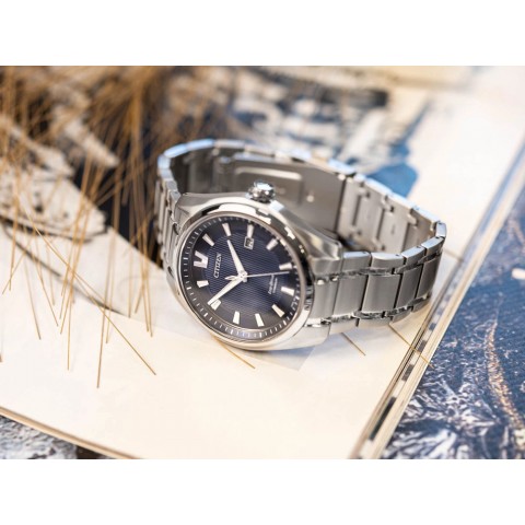Чоловічий годинник Citizen AW1240-57L Eco-Drive Super Titanium