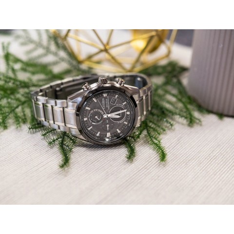 Чоловічий годинник Citizen BY1018-80E Tsukiyomi Radio Controlled Moonphase