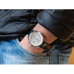 Чоловічий годинник Citizen CB0270-10A Radio Controlled