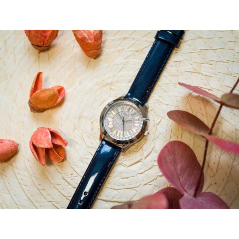 Жіночий годинник GUESS GLAMOUR GW0299L1