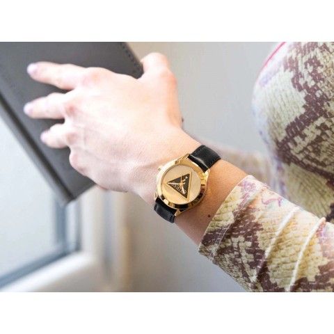 Жіночий годинник GUESS GW0744L2 Tri Plaque