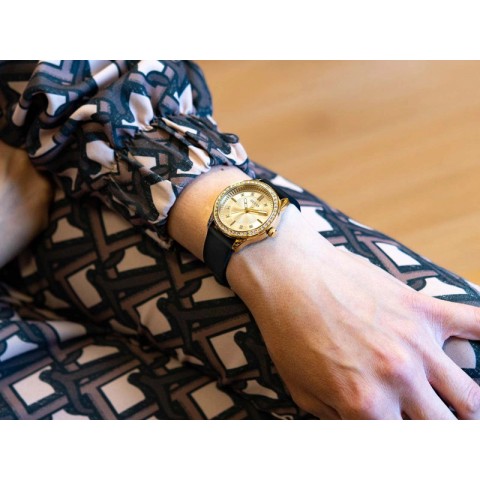 Жіночий годинник GUESS GW1030L2 Margo