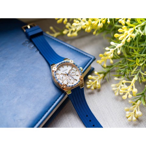 Жіночий годинник GUESS GW1036L2 Saylor