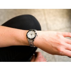 Жіночий годинник LORUS RG245RX9