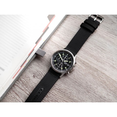 Чоловічий годинник LORUS RM347JX9