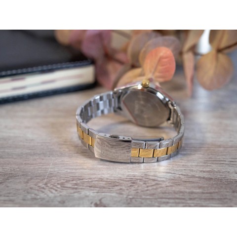 Жіночий годинник LORUS RP653DX9