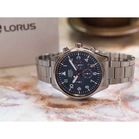 Чоловічий годинник LORUS RT365JX9