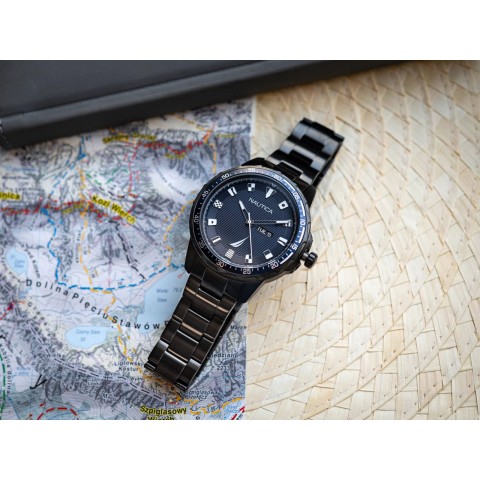 Чоловічий годинник NAUTICA NAPCLLE15