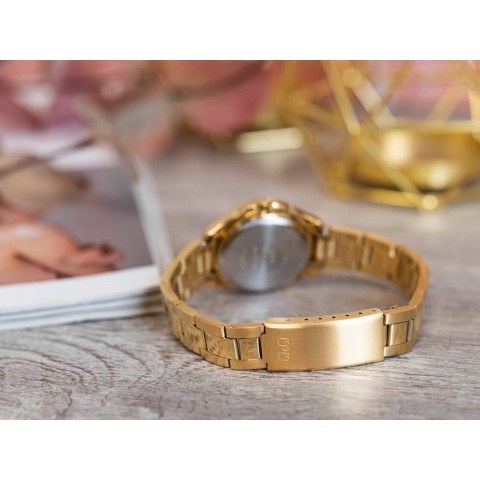 Жіночий годинник Q&Q C29A-002PY